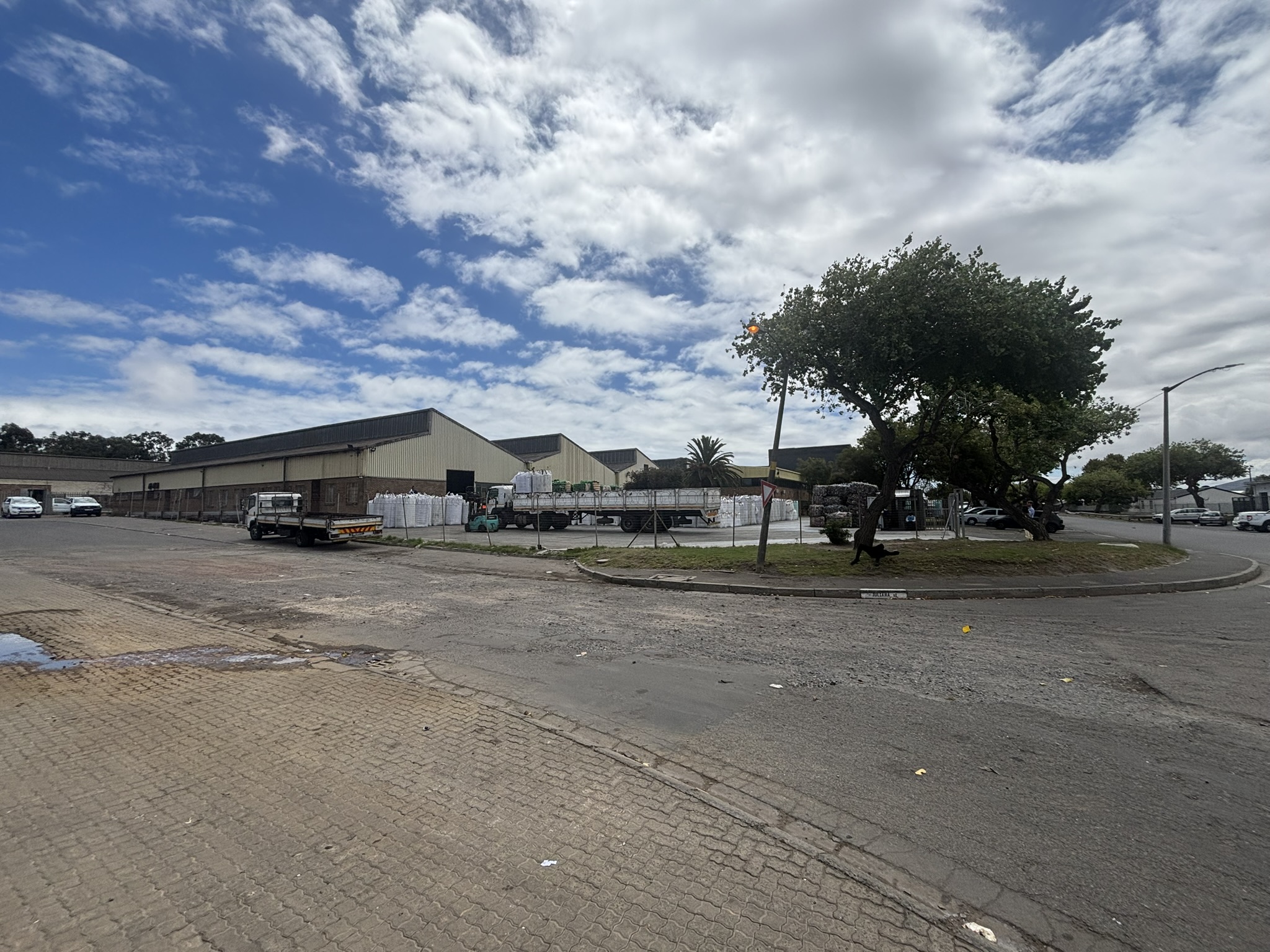 Commercial Property for Sale in Beaconvale Western Cape